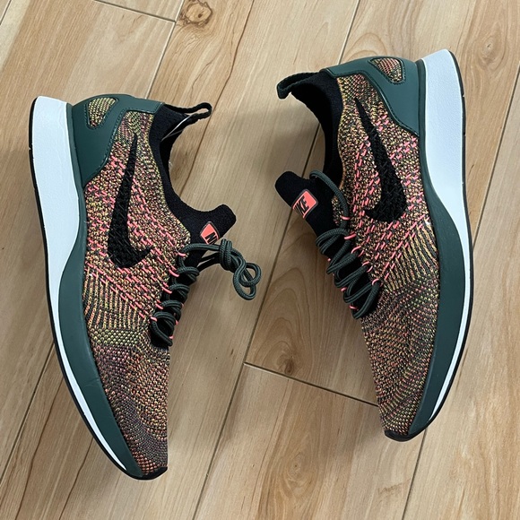 New Women's Air Zoom Mariah Flyknit Racer Casual Sneakers from Finish Line - Picture 4 of 12